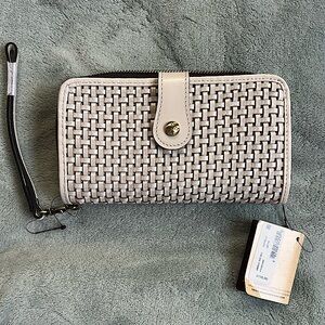 Patricia Nash Ivory  cappella woven wristlet